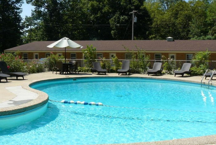 Shangrai-La Motel (Saugatuck Retro Resort) - From Website
